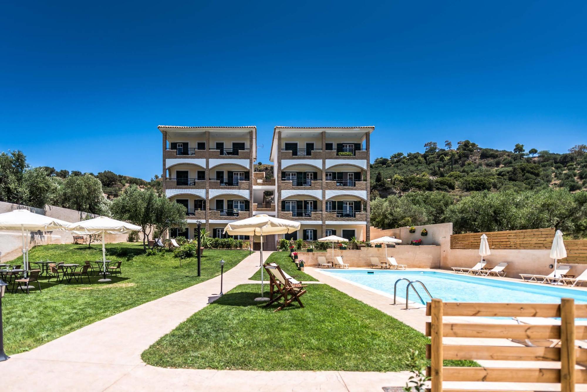 Dolce Vita Residence Kalamákion Екстериор снимка